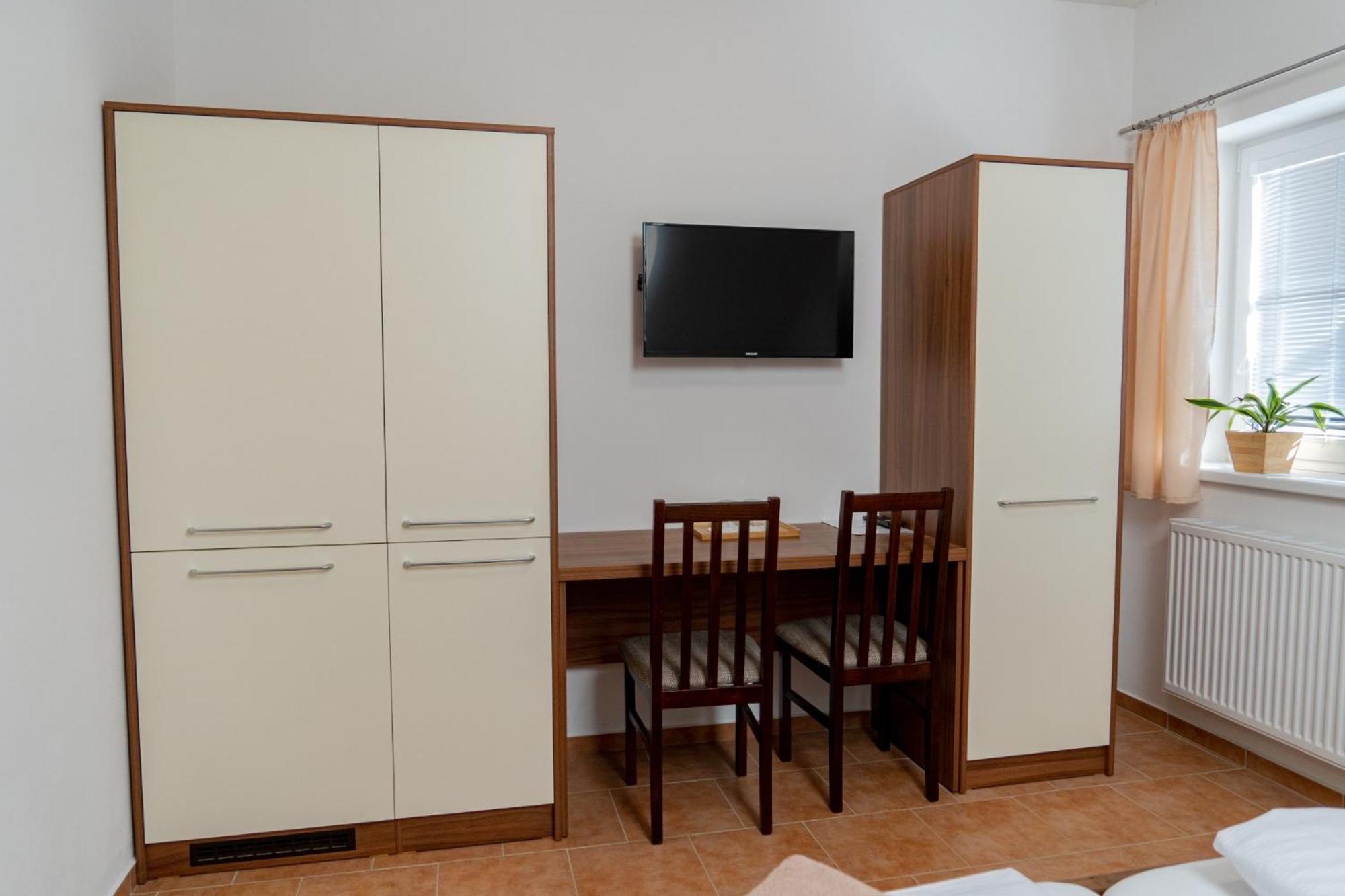 Pension Restaurace Florian Pavlov Bagian luar foto
