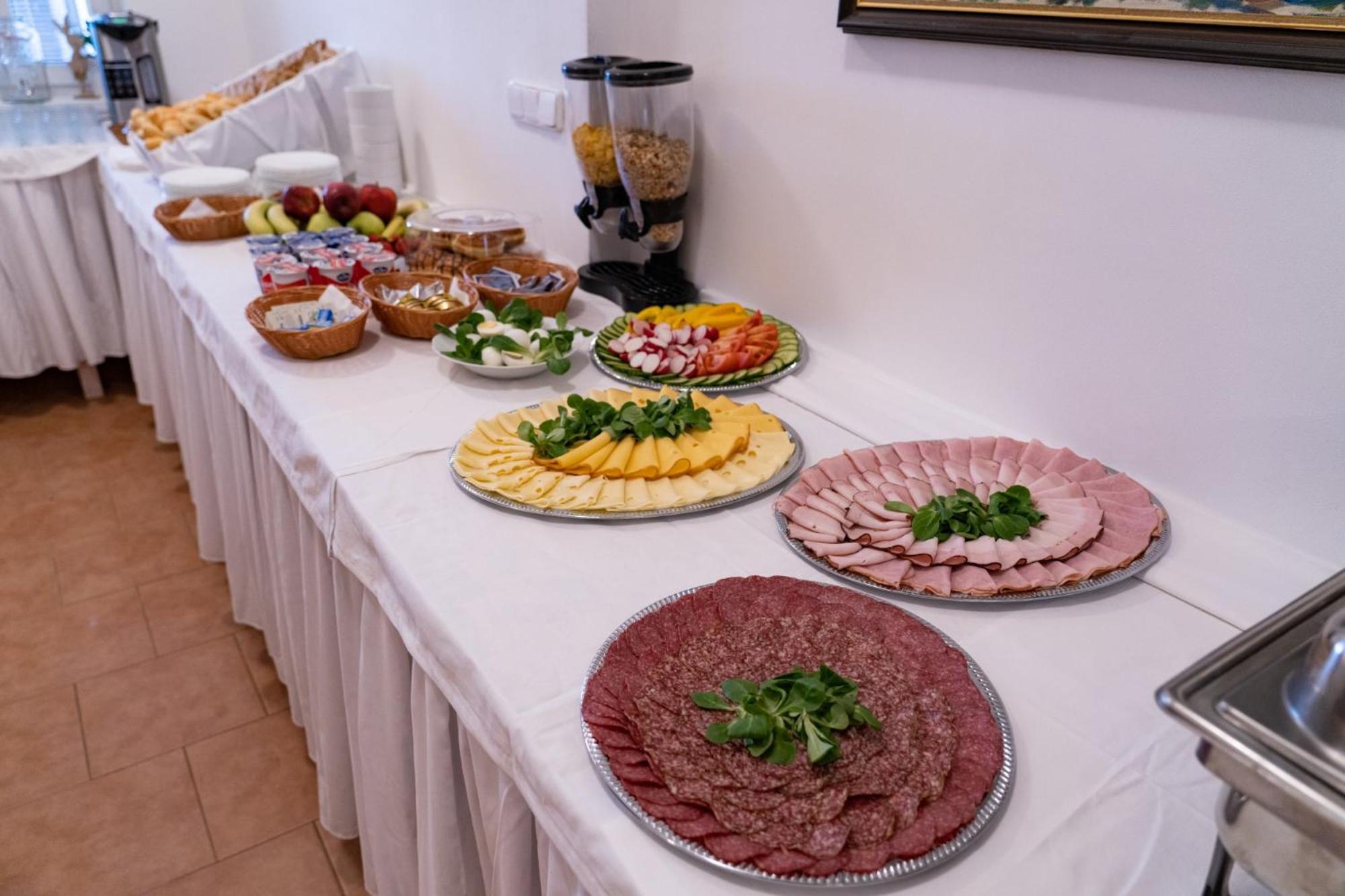 Pension Restaurace Florian Pavlov Bagian luar foto